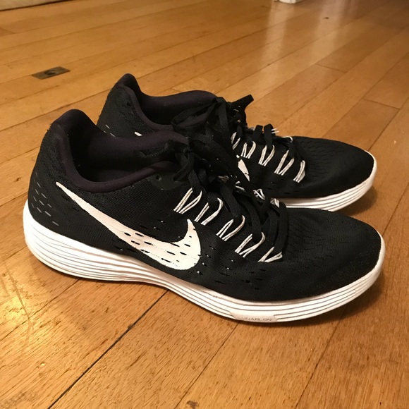 Black Nike Running Shoes | Size: 9